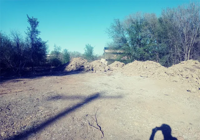Photo 1 of Land for sale at 8818 Elroy Rd, Del Valle, TX 78617 | MLS# 9482006 | Listing updated on 2026-08-09