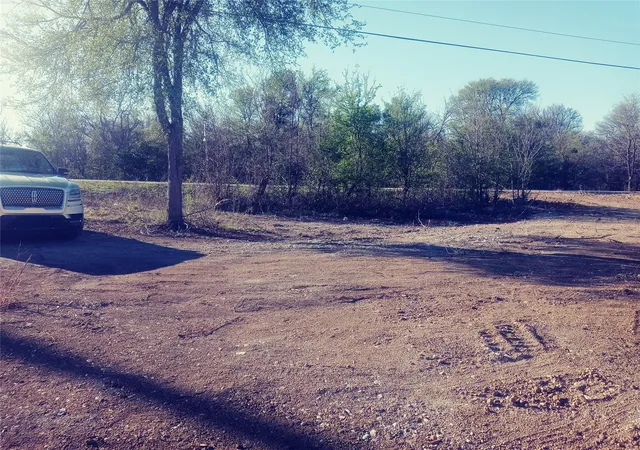 Photo 3 of Land for sale at 8818 Elroy Rd, Del Valle, TX 78617 | MLS# 9482006 | Listing updated on 2026-08-09