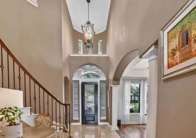 Photo 3 of Sale Pending at 2000 Rio Mesa Dr, Austin, TX 78732 | MLS# 1740221 | Listing updated on 2026-09-02