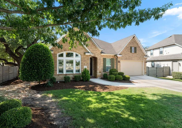 Photo 2 of Single family home for sale at 112 Barefoot Park Ln, Georgetown, TX 78628 | MLS# 3912594 | Listing updated on 2026-10-21