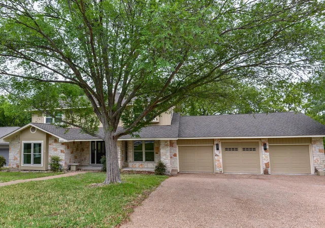 Photo 2 of Sale Pending at 9801 Talleyran Dr, Austin, TX 78750 | MLS# 9188147 | Listing updated on 2026-08-04