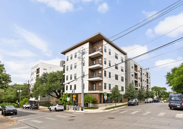 2nd image of 2500 Longview St #507, Austin, TX 78705 | MLS# 3679214