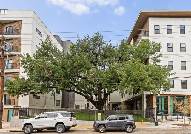 3rd image of 2500 Longview St #507, Austin, TX 78705 | MLS# 3679214
