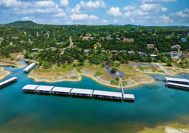 3rd image of 6400 Lakeshore Dr, Leander, TX 78645 | MLS# 1378337