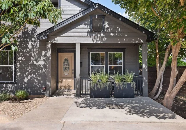 3rd image of 1197 Angelina St, Austin, TX 78702 | MLS# 1011571