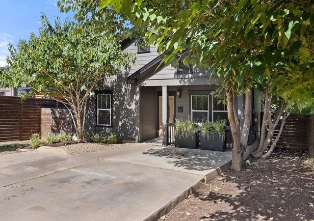 4th image of 1197 Angelina St, Austin, TX 78702 | MLS# 1011571