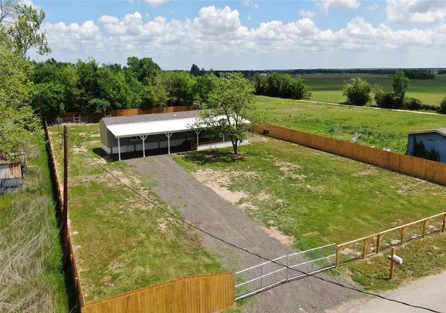 Homes for sale in Gause, TX | 335 County Road 352, Gause, TX 77857 | MLS# 3449453