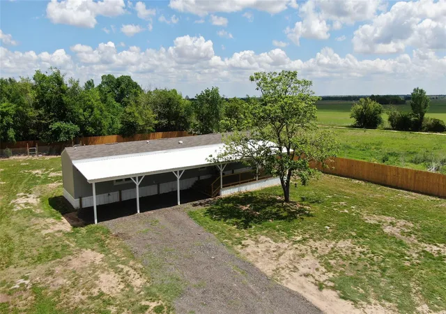 Homes for sale in Gause, TX | 335 County Road 352, Gause, TX 77857 | MLS# 3449453