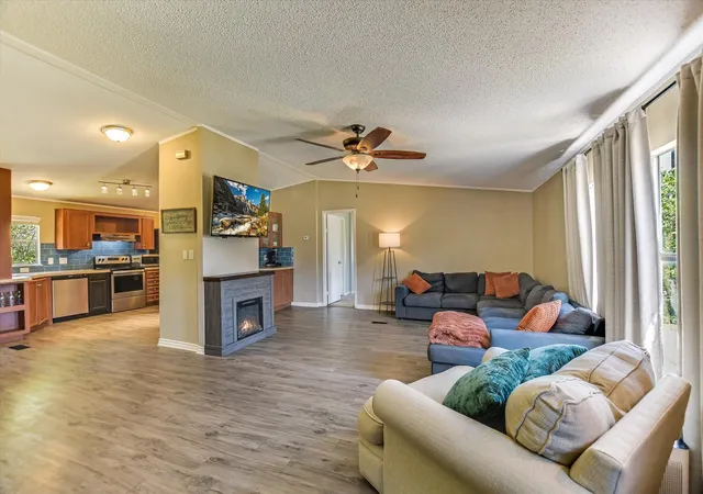 3rd image of 620 E Fm 243, Bertram, TX 78605 | MLS# 3566916