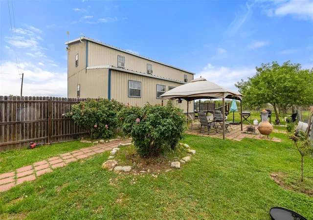 Homes for sale in Giddings, TX | 3210 County Road 226, Giddings, TX 78942 | MLS# 1642725