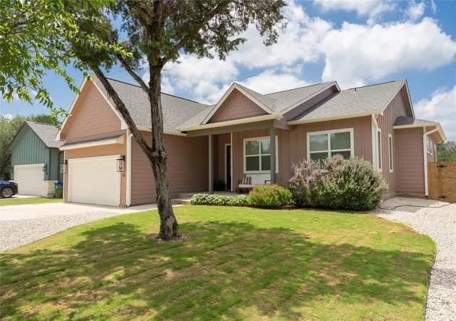 1st image of 32 Acacia Dr, Wimberley, TX 78676 | MLS# 2431633
