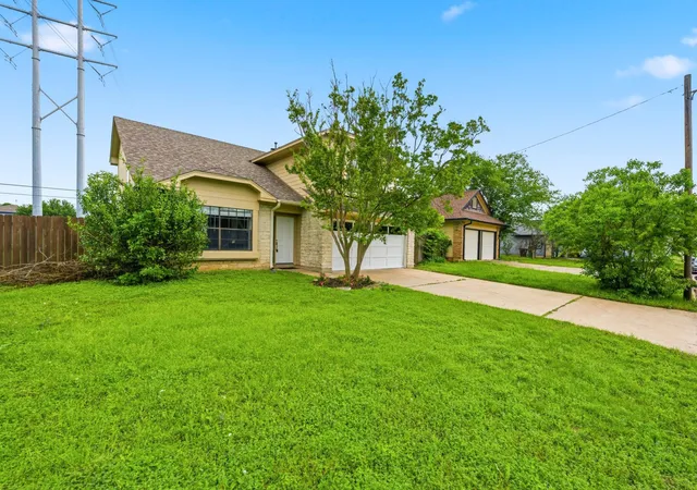2nd image of 1701 Hunters Trl, Round Rock, TX 78681 | MLS# 4518068