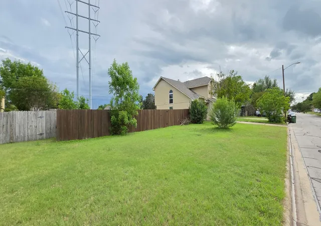 3rd image of 1701 Hunters Trl, Round Rock, TX 78681 | MLS# 4518068
