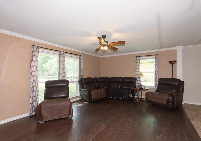 5th image of 1212 Lake Terrace Dr, Elgin, TX 78621 | MLS# 1877933