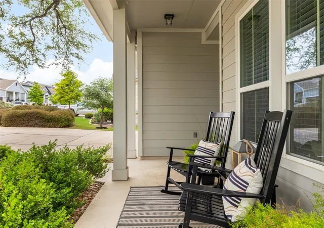 Photo 2 of Single family home for sale at 206 Orchard Park Dr, Liberty Hill, TX 78642 | MLS# 3686664 | Listing updated on 2026-05-16