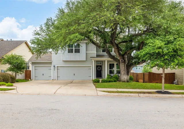 Photo 4 of Single family home for sale at 206 Orchard Park Dr, Liberty Hill, TX 78642 | MLS# 3686664 | Listing updated on 2026-05-16