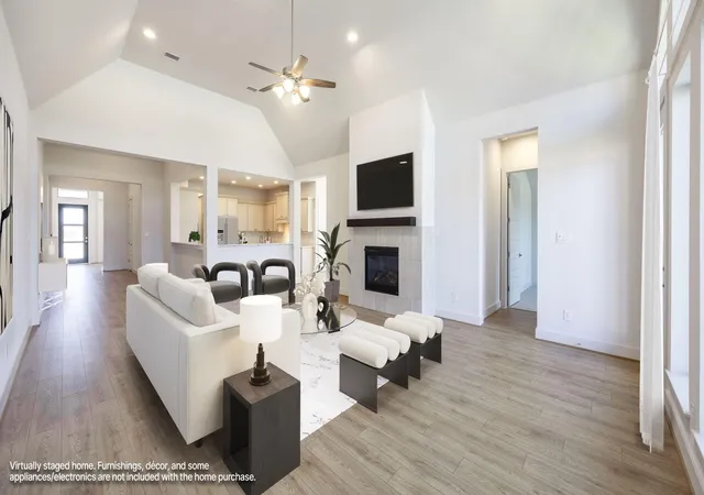 Photo 3 of Sale Pending at 117 Winterberry Way, Georgetown, TX 78633 | MLS# 8570461 | Listing updated on 2026-10-03