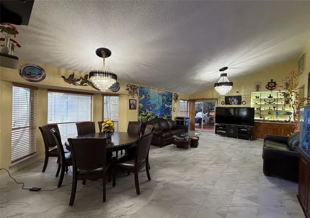 4th image of 12321 Yarmont Wy, Austin, TX 78753 | MLS# 1959863