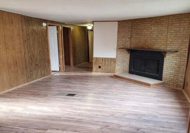 5th image of 301 S Johnson Ave, Thorndale, TX 76577 | MLS# 6121993