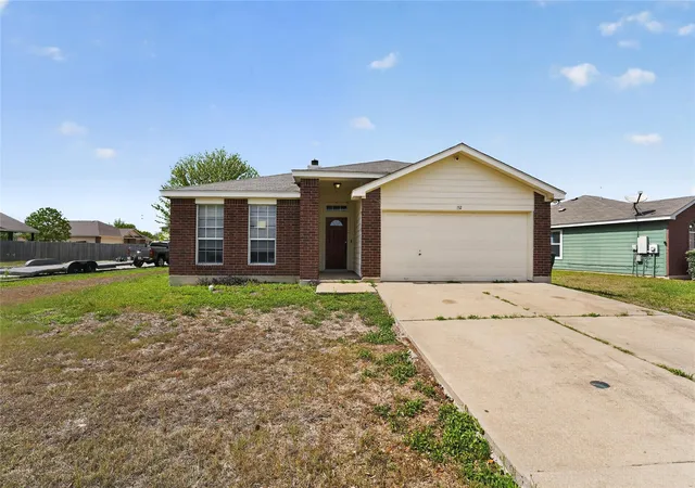 Homes for sale in Luling, TX | 152 Eagle Dr, Luling, TX 78648 | MLS# 5188071
