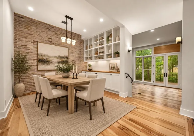 Listing Photo 5 - Condo for sale in building located at 1205 Norwalk Ln, Austin, TX 78703 - Unit #D