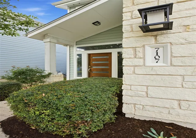 3rd image of 7107 Mowbray St #44, Austin, TX 78741 | MLS# 8201673