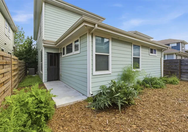 35th image of 7107 Mowbray St #44, Austin, TX 78741 | MLS# 8201673