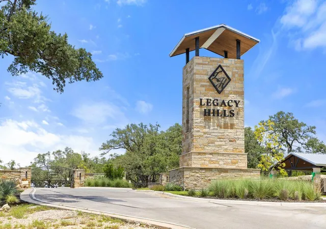 2nd image of 83 S Flat Rock Wy, Johnson City, TX 78636 | MLS# 4166824