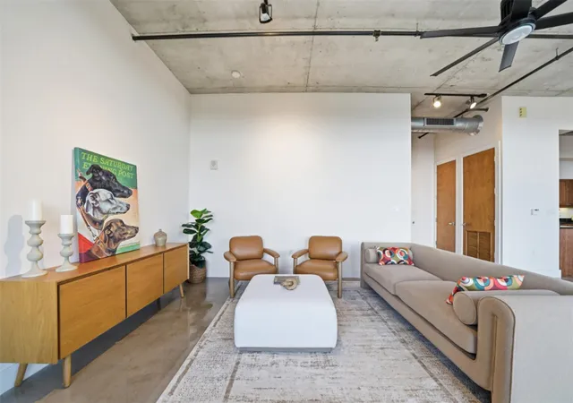 2nd image of 800 W 5th St #906, Austin, TX 78703 | MLS# 9140406