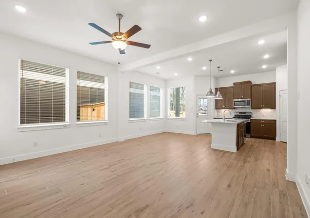 4th image of 201 Flora Springs Cv, Liberty Hill, TX 78642 | MLS# 3880817