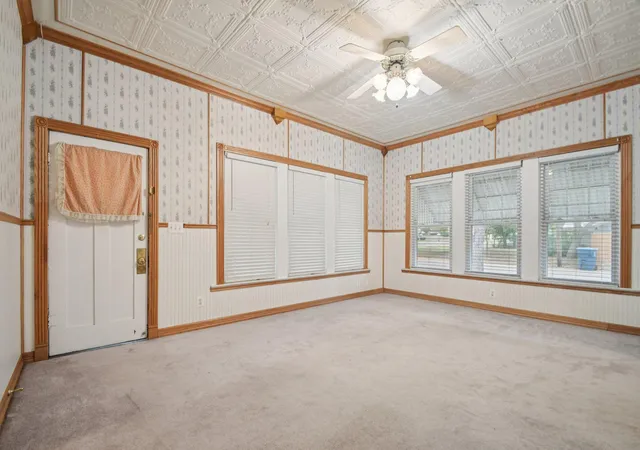 4th image of 611 N Main St, Elgin, TX 78621 | MLS# 6601258