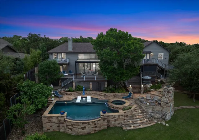 Photo 1 of Single family home for sale at 18944 Peckham Dr, Lago Vista, TX 78645 | MLS# 7455284 | Listing updated on 2026-09-22