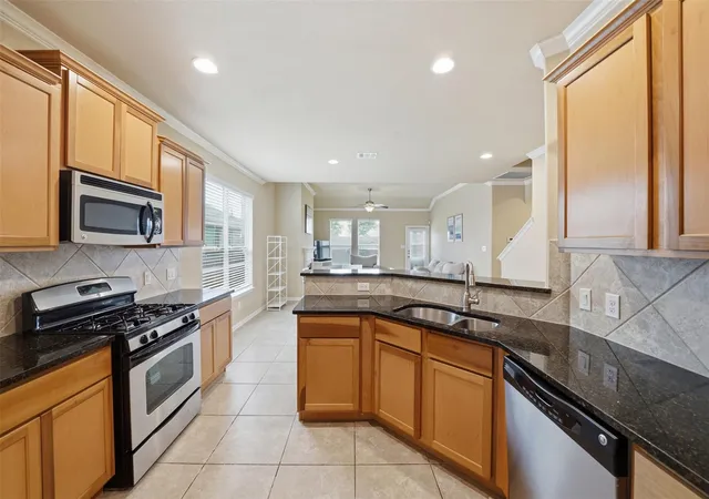 Photo 3 of Single family home for sale at 1927 Autumn Run Ln, Round Rock, TX 78665 | MLS# 6302441 | Listing updated on 2026-09-20