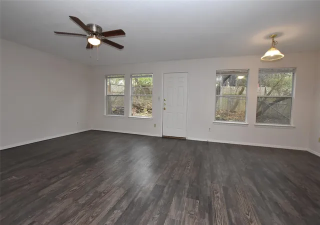 5th image of 921 Sagewood Trl, San Marcos, TX 78666 | MLS# 5049275
