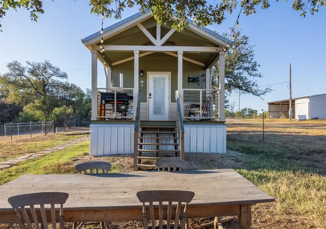 2nd image of 3270 Fm 671, Luling, TX 78648 | MLS# 1656191