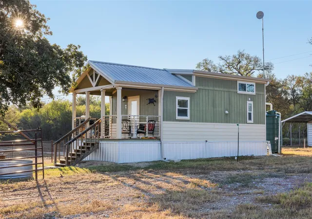 3rd image of 3270 Fm 671, Luling, TX 78648 | MLS# 1656191