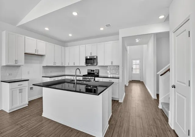3rd image of 214 Betsy Rd, Hutto, TX 78634 | MLS# 1345302
