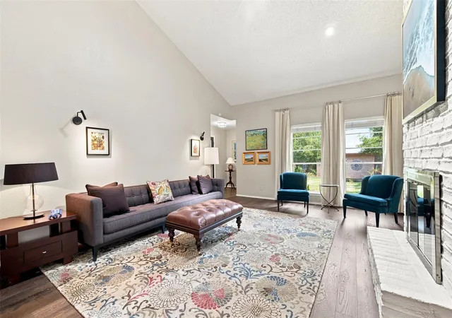 Photo 4 of Townhouse for sale at 8107 Middle Ct, Austin, TX 78759 | MLS# 9122181 | Listing updated on 2026-08-14