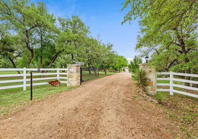 Photo 2 of Sale Pending at 201 Shady Oaks Trl, Liberty Hill, TX 78642 | MLS# 8830743 | Listing updated on 2026-09-01
