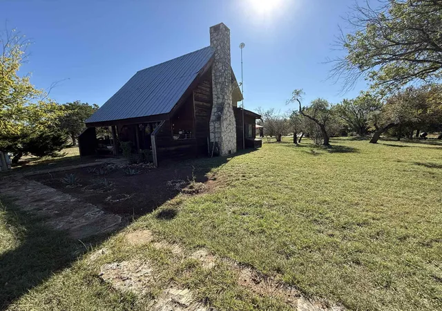 Homes for sale in Spicewood, TX | 206 Topspin Dr, Spicewood, TX 78669 | MLS# 8268610