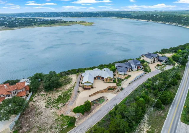 4th image of 1604 Watercliffe Dr, Lago Vista, TX 78645 | MLS# 9660176