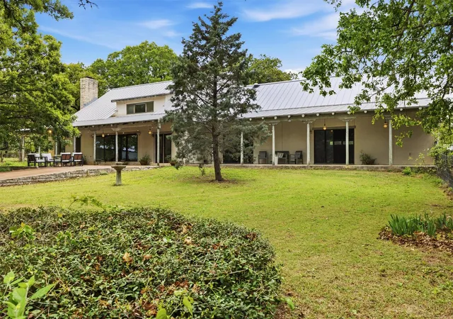 Homes for sale in Dime Box, TX | 1800 County Road 436, Dime Box, TX 77853 | MLS# 3991374