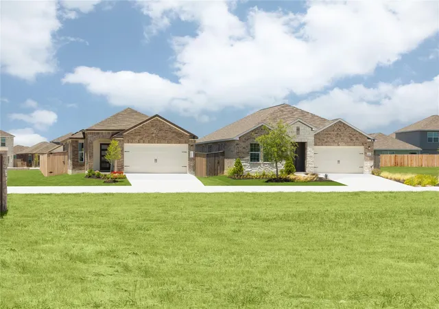 Photo 4 of Sale Pending at 17817 Orchard Oriel Way, Pflugerville, TX 78660 | MLS# 8095709 | Listing updated on 2026-08-18