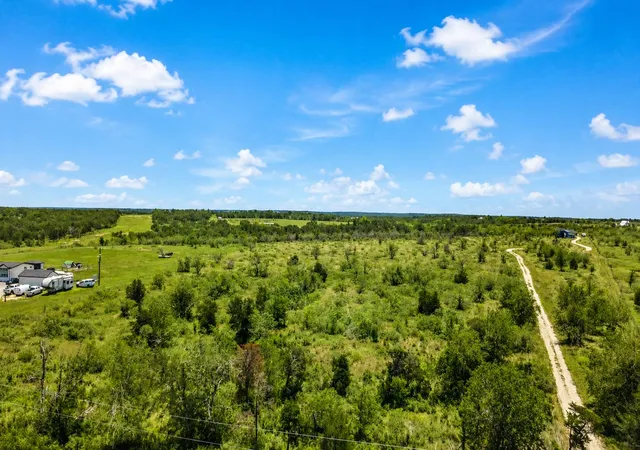 2nd image of 2500 Ne County Road 466 Dr, Elgin, TX 78621 | MLS# 7418212