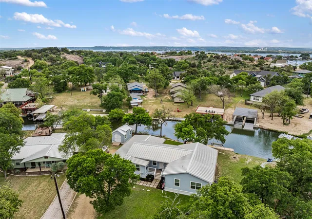 Homes for sale in Granite Shoals, TX | 1016 Sherwood Forest Dr, Granite Shoals, TX 78654 | MLS# 9286836