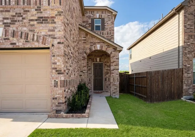 Photo 3 of Single family home for sale at 308 Los Cobos Ln, Georgetown, TX 78626 | MLS# 1024868 | Listing updated on 2026-04-25