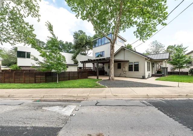 3rd image of 2103 Kinney Ave, Austin, TX 78704 | MLS# 1422677