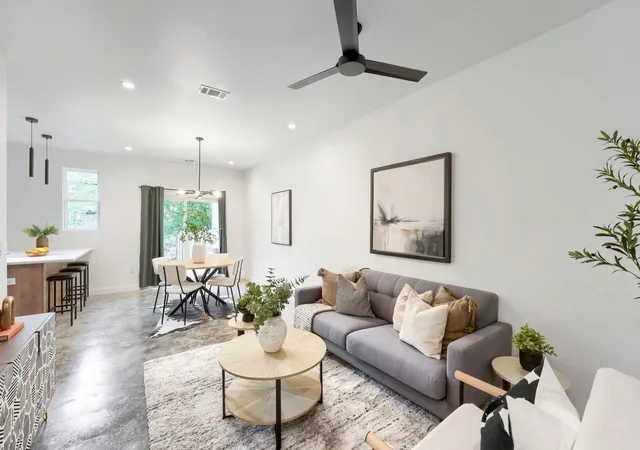 4th image of 4805 Sara Dr, Austin, TX 78721 | MLS# 8155991