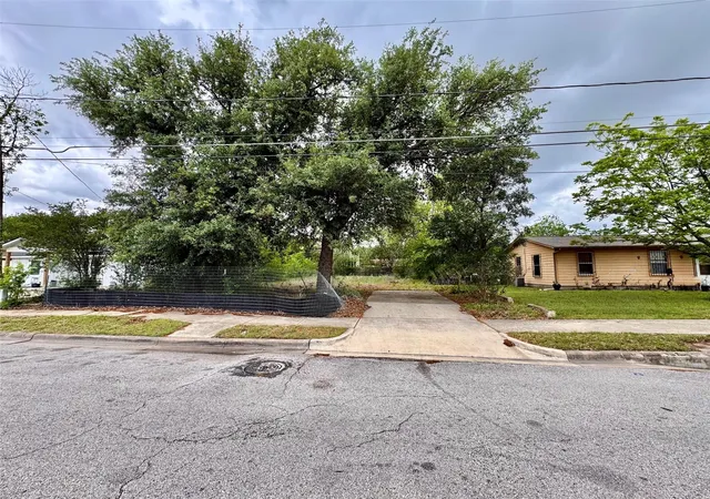 Photo 3 of Land for sale at 6201 Club Ter, Austin, TX 78741 | MLS# 7751761 | Listing updated on 2026-05-21
