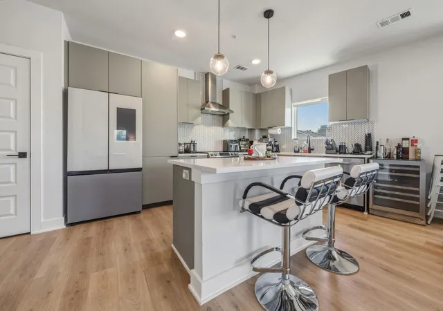4th image of 2500 Longview St #300, Austin, TX 78705 | MLS# 6287505